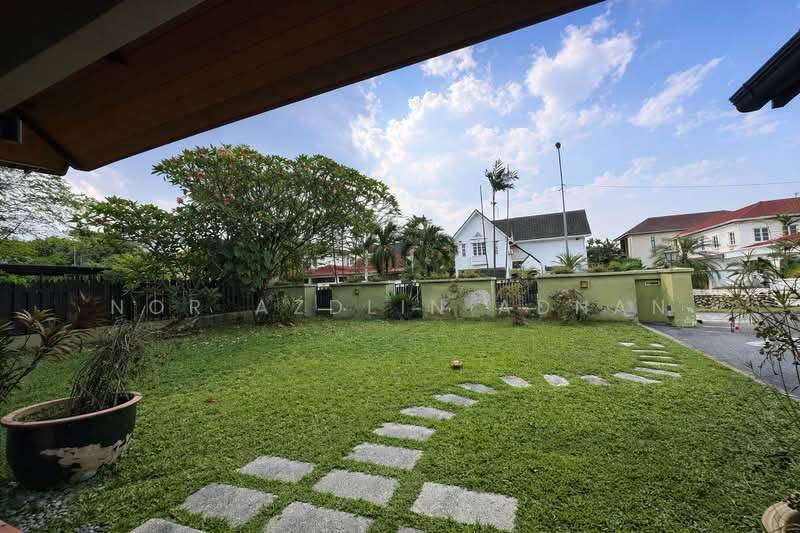 Rumah Banglo untuk Dijual di Usj 17 (Subang Jaya) - Nor Azdlin Adnan - Exterior - PropertyGuru.com.my