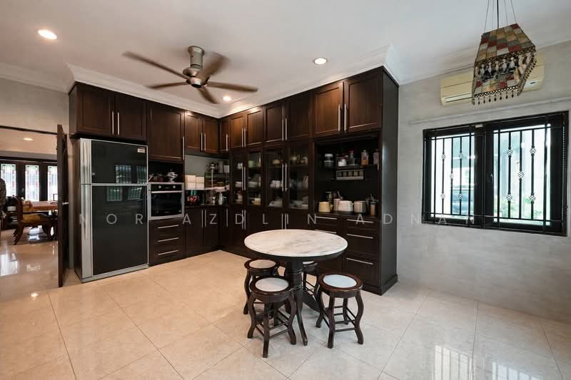 Rumah Banglo untuk Dijual di Usj 17 (Subang Jaya) - Nor Azdlin Adnan - Kitchen - PropertyGuru.com.my