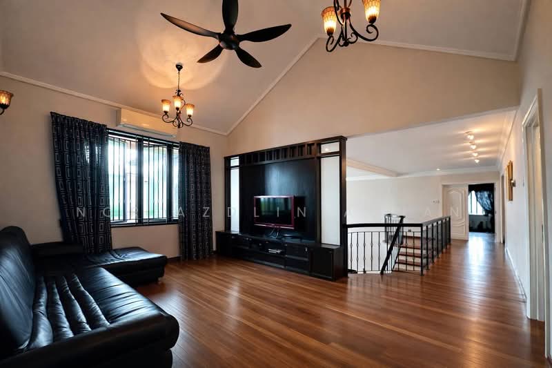 Rumah Banglo untuk Dijual di Usj 17 (Subang Jaya) - Nor Azdlin Adnan - Living Room - PropertyGuru.com.my
