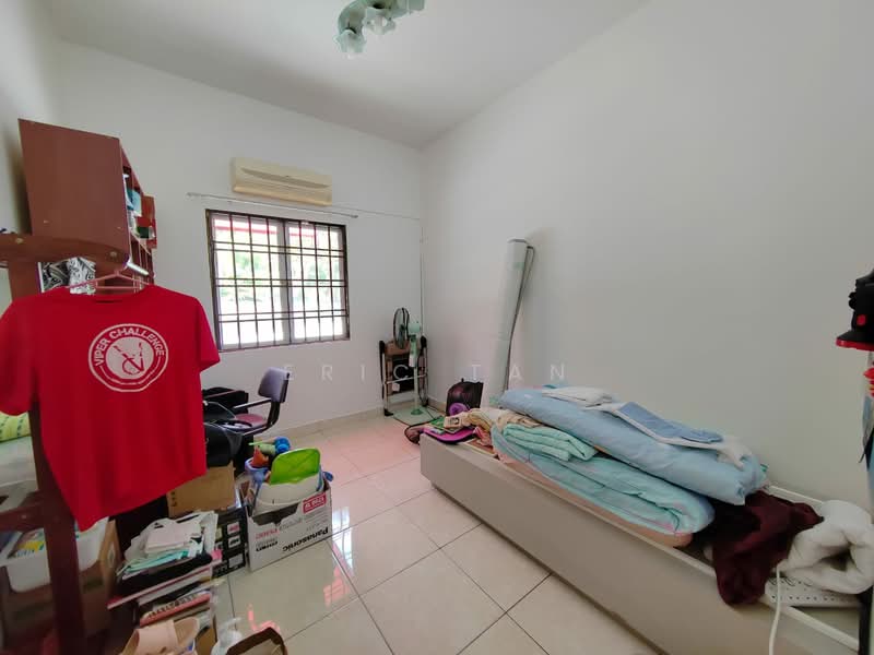 Bungalow for Sale in Taman Seri Damai (Kajang) - Eric Tan - Bedroom - PropertyGuru.com.my