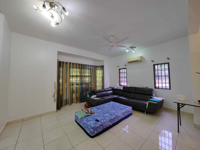 Bungalow for Sale in Taman Seri Damai (Kajang) - Eric Tan - Living Room - PropertyGuru.com.my