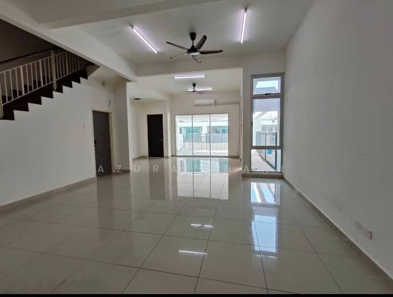Rumah Teres 2 Tingkat untuk Dijual di Kepala Batas (Penang) - Azura Ghani - Living Room - PropertyGuru.com.my