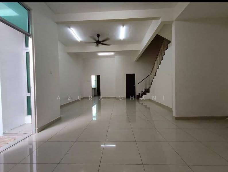 Rumah Teres 2 Tingkat untuk Dijual di Kepala Batas (Penang) - Azura Ghani - Living Room - PropertyGuru.com.my