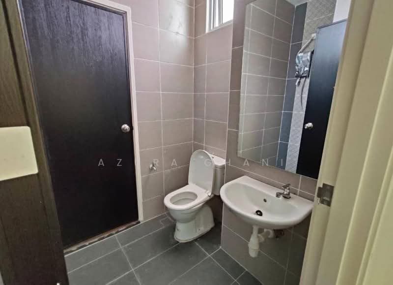 Rumah Teres 2 Tingkat untuk Dijual di Kepala Batas (Penang) - Azura Ghani - Bathroom - PropertyGuru.com.my