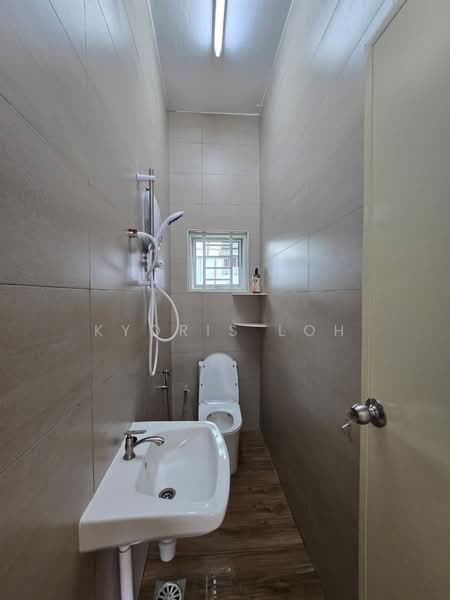2-storey Terraced House for Rent in Taman Sentosa (Johor Bahru) - Kyoris Loh - Bathroom - PropertyGuru.com.my