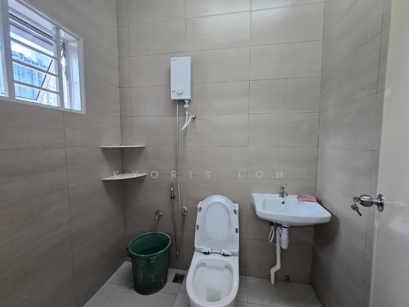 2-storey Terraced House for Rent in Taman Sentosa (Johor Bahru) - Kyoris Loh - Bathroom - PropertyGuru.com.my