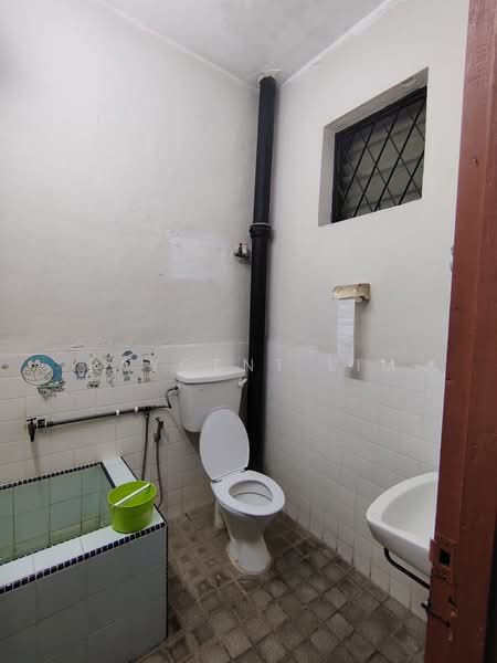 Rumah Teres untuk Dijual di Bagan Jermal (Butterworth) - Raycent Lim - Bathroom - PropertyGuru.com.my