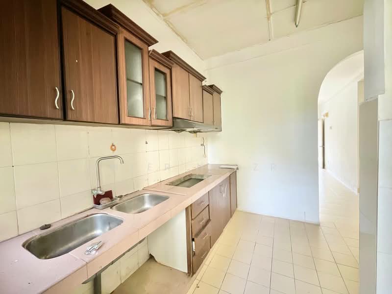 Rumah Teres 1.5 Tingkat untuk Dijual di Kajang (Selangor) - Ammeer Nadzrai - Kitchen - PropertyGuru.com.my