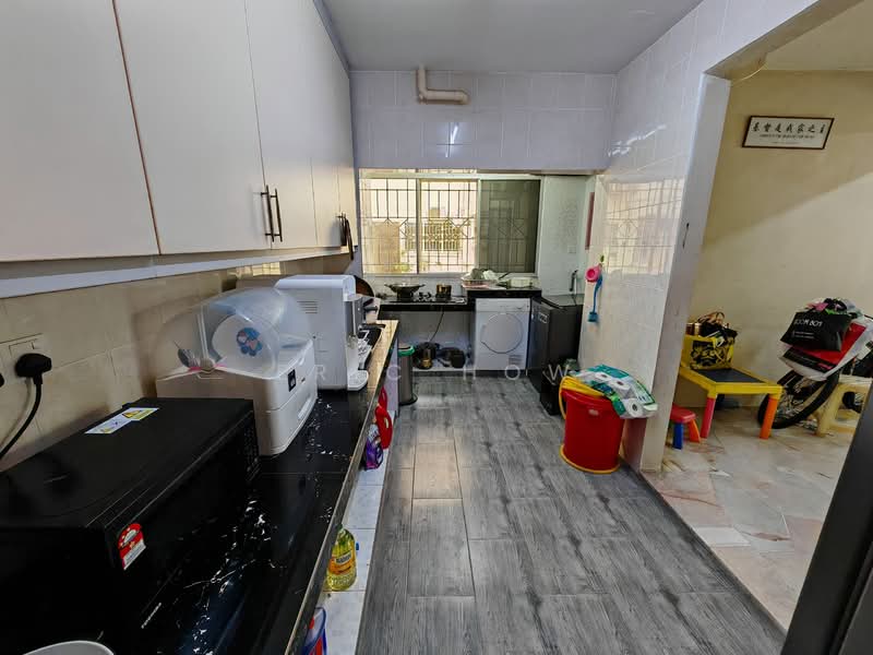 Apartment for Sale at Sri Pinang Apartment - Eric How - Kitchen - PropertyGuru.com.my