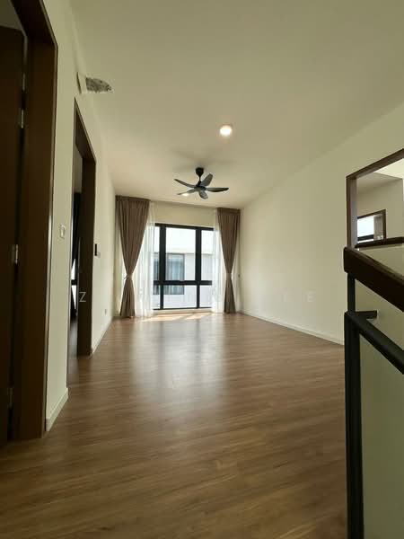 Rumah Teres 2 Tingkat untuk Disewa di Bandar Tropicana Aman (Telok Panglima Garang) - Zi Ying Lee - Living Room - PropertyGuru.com.my