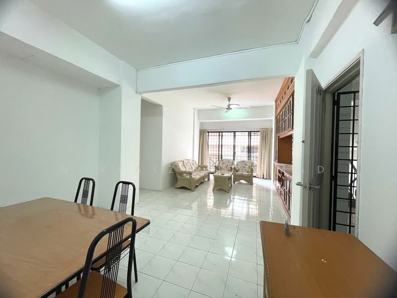 Condominium for Sale at Evergreen Park Acorn & Hazel - Norfaizah Ahmad - Living Room - PropertyGuru.com.my