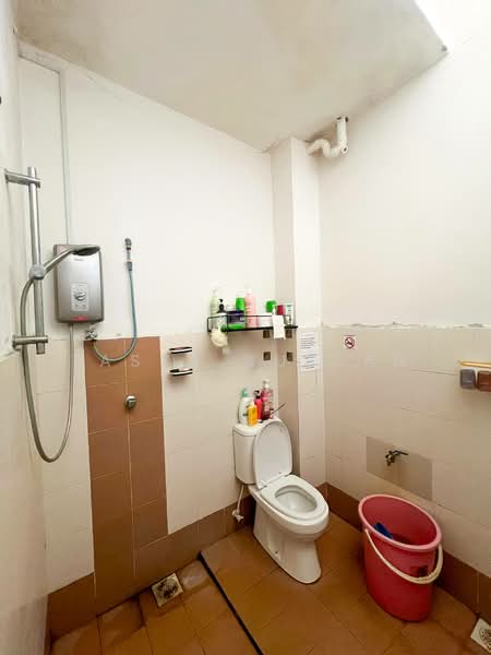 Rumah Teres 1 Tingkat untuk Dijual di Telok Panglima Garang (Selangor) - Tasya Ruslan - Bathroom - PropertyGuru.com.my