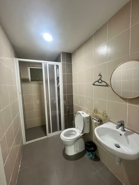 Service Residence for Sale at Serviced Residence @ Razak City Residences (RC Residences) - Ryan Tan - Bathroom - PropertyGuru.com.my
