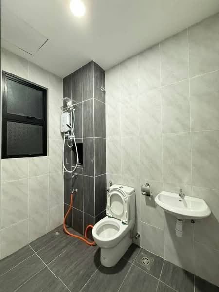 Rumah Teres 2 Tingkat untuk Disewa di Bandar Baru Permas Jaya (Permas Jaya) - Kelly Chiam - Bathroom - PropertyGuru.com.my