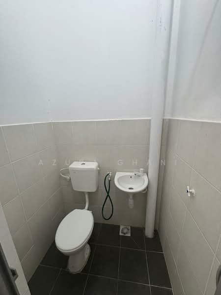 Rumah Teres 2 Tingkat untuk Dijual di Tasek Gelugor (Penang) - Azura Ghani - Bathroom - PropertyGuru.com.my