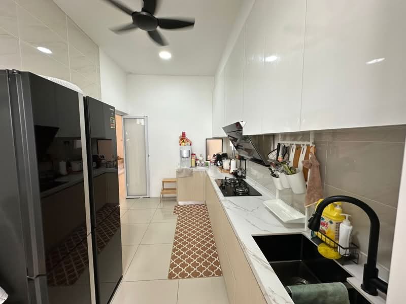 2-storey Terraced House for Rent in Iskandar Puteri (Nusajaya) (Johor) - Li Wei - Kitchen - PropertyGuru.com.my