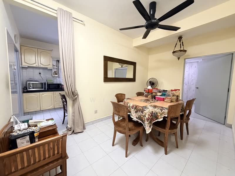 Semi-Detached House for Sale in Bandar Tun Hussein Onn (Cheras) - Lewis Tam - Kitchen - PropertyGuru.com.my