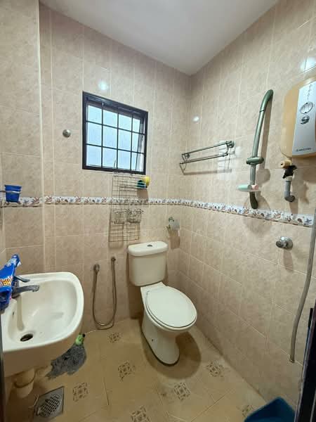 2-storey Terraced House for Sale in Taman Wangsa Permai (Kepong) - Tess Tan - Bathroom - PropertyGuru.com.my