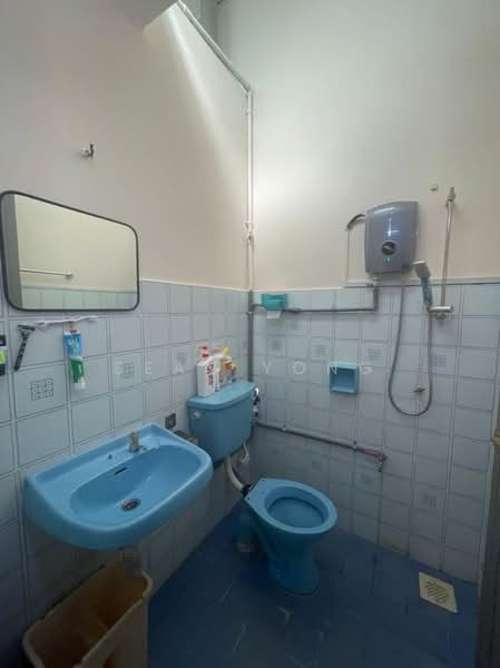1-storey Terraced House for Sale in Taman Bidara (Selayang) - Sean Yong - Bathroom - PropertyGuru.com.my