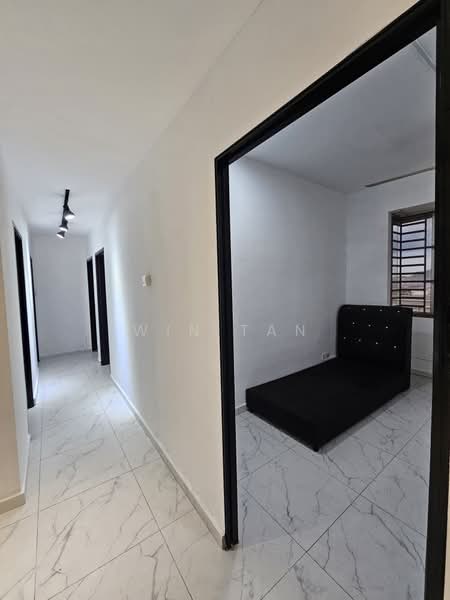 Service Residence for Sale at Nusa Perdana Apartment - Win Tan - Corridor - PropertyGuru.com.my