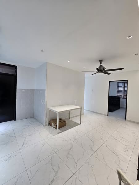 Service Residence for Sale at Nusa Perdana Apartment - Win Tan - Living Room - PropertyGuru.com.my