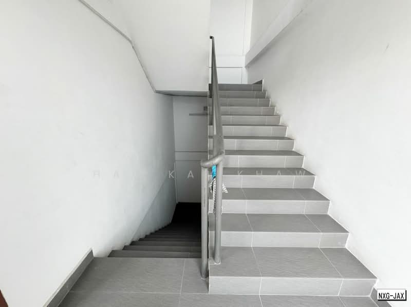 Semi-D Factory for Rent in Pandamaran (Klang) - Hao Kai Khaw - Corridor - PropertyGuru.com.my