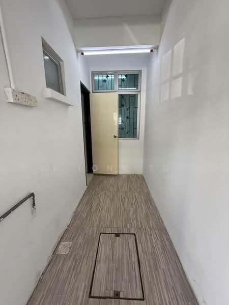 2-storey Terraced House for Sale in Taman Kempas Indah (Tebrau) - Ee Fong Toh - Corridor - PropertyGuru.com.my