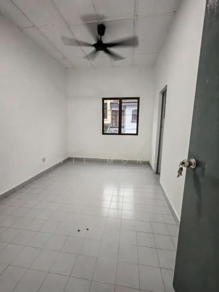 2-storey Terraced House for Sale in Taman Desa Cemerlang (Ulu Tiram) - Wil Mong - Interior - PropertyGuru.com.my
