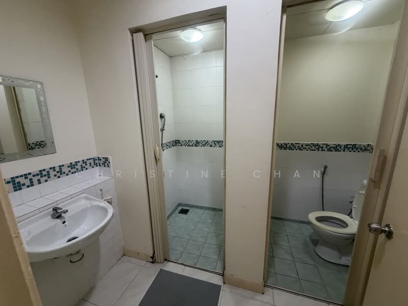 Kondominium untuk Disewa di Seri Maya Condominium - Christine Chan - Bathroom - PropertyGuru.com.my