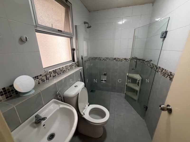 Kondominium untuk Disewa di Seri Maya Condominium - Christine Chan - Bathroom - PropertyGuru.com.my