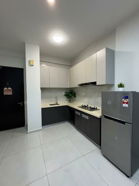 Condominium for Rent at Bay Point @ Country Garden Danga Bay - Han Lu Yung - Kitchen - PropertyGuru.com.my