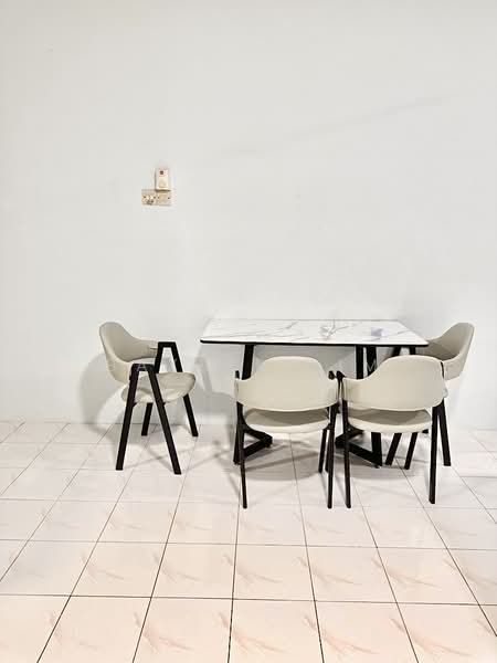 1-storey Terraced House for Rent in Petaling Jaya (Selangor) - Baxter Lim - Dining Room - PropertyGuru.com.my