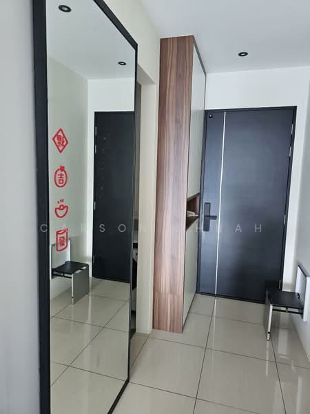 Kondominium untuk Dijual di QuayWest Residence - Carson Chuah - Entrance - PropertyGuru.com.my