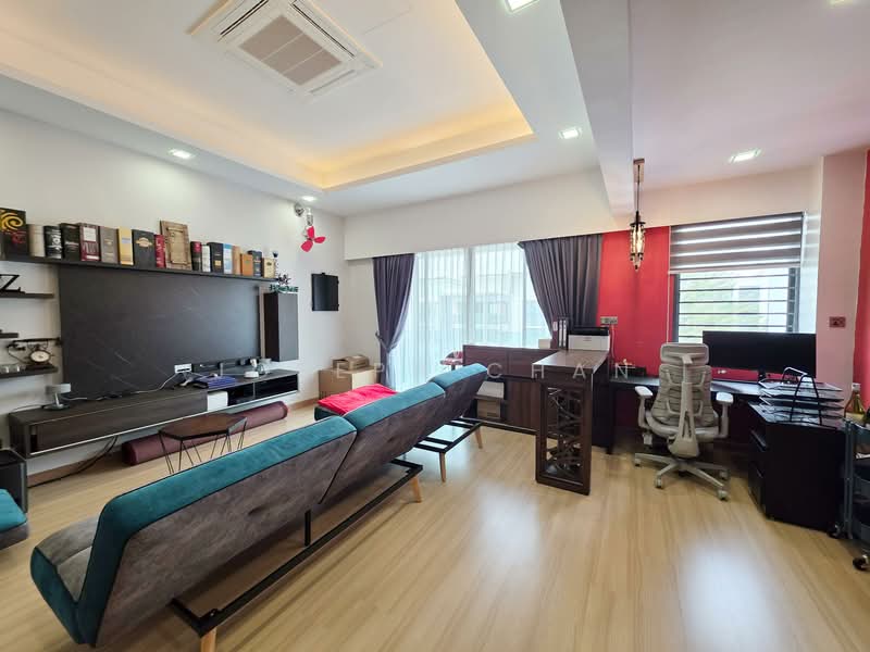 Rumah Teres 3 Tingkat untuk Dijual di Bandar Nusa Rhu (Shah Alam) - Joseph Chan - Living Room - PropertyGuru.com.my
