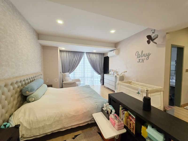 Rumah Teres 3 Tingkat untuk Dijual di Bandar Nusa Rhu (Shah Alam) - Joseph Chan - Bedroom - PropertyGuru.com.my