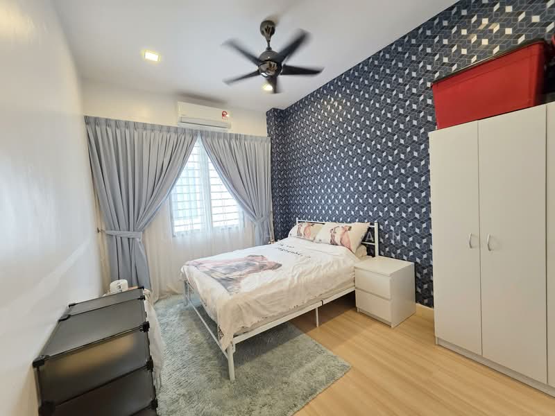 Rumah Teres 3 Tingkat untuk Dijual di Bandar Nusa Rhu (Shah Alam) - Joseph Chan - Bedroom - PropertyGuru.com.my