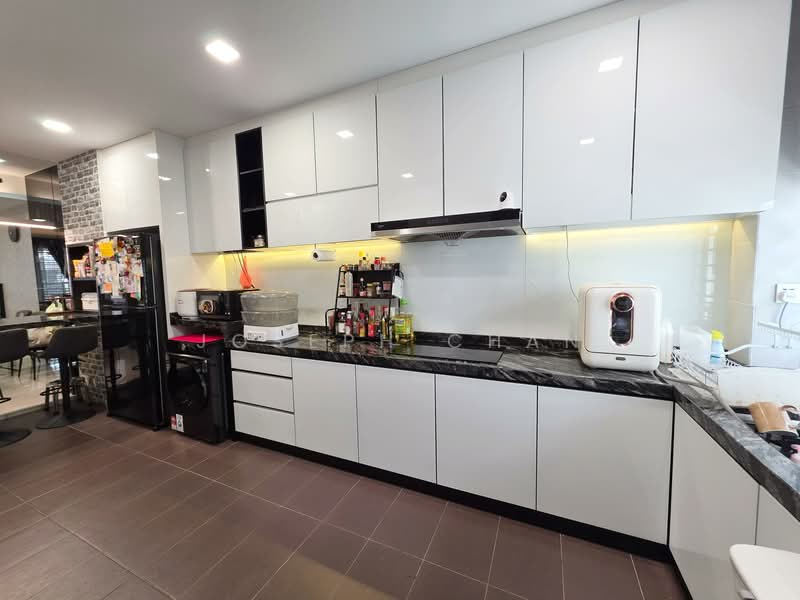 Rumah Teres 3 Tingkat untuk Dijual di Bandar Nusa Rhu (Shah Alam) - Joseph Chan - Kitchen - PropertyGuru.com.my