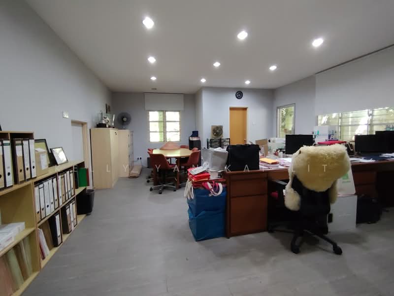 Home Office-Room 8