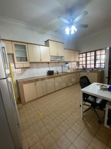 Rumah Berkembar untuk Dijual di Sungai Buloh (Selangor) - Ibrahim Iderus - Kitchen - PropertyGuru.com.my