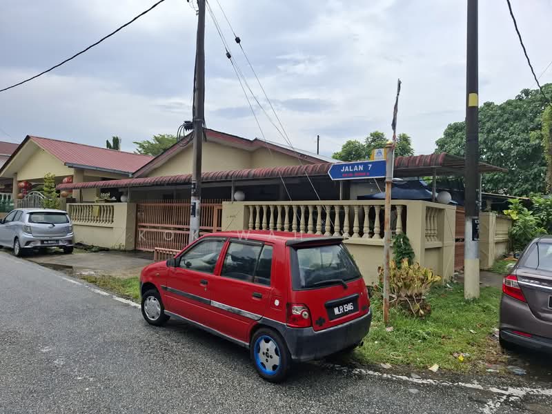 Bungalow for Sale in Kampung Seri Indah A (Sungai Buloh) - Kok Wah Yee - Exterior - PropertyGuru.com.my