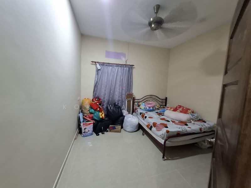 Bungalow for Sale in Kampung Seri Indah A (Sungai Buloh) - Kok Wah Yee - Bedroom - PropertyGuru.com.my