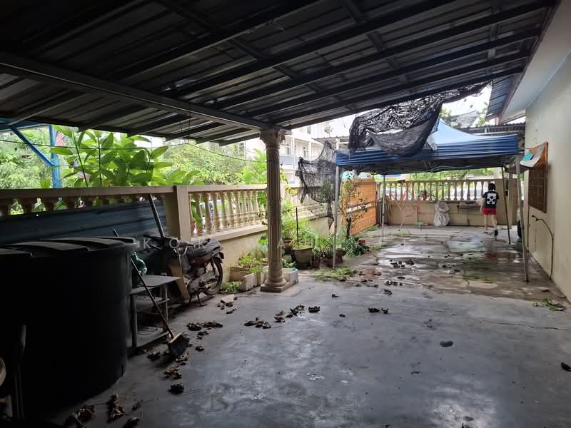 Bungalow for Sale in Kampung Seri Indah A (Sungai Buloh) - Kok Wah Yee - Exterior - PropertyGuru.com.my