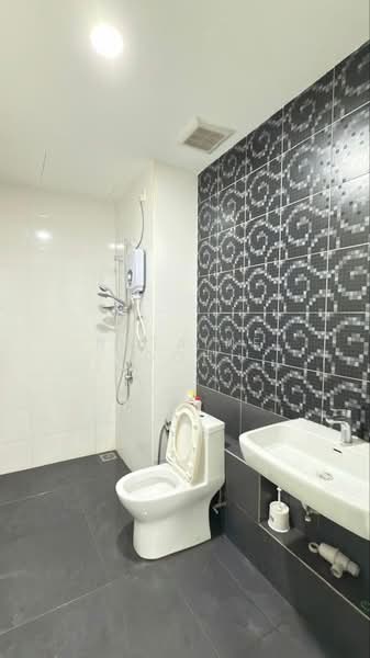 Service Residence for Rent at Wave @ Marina Cove - Nataine Goh - Bathroom - PropertyGuru.com.my