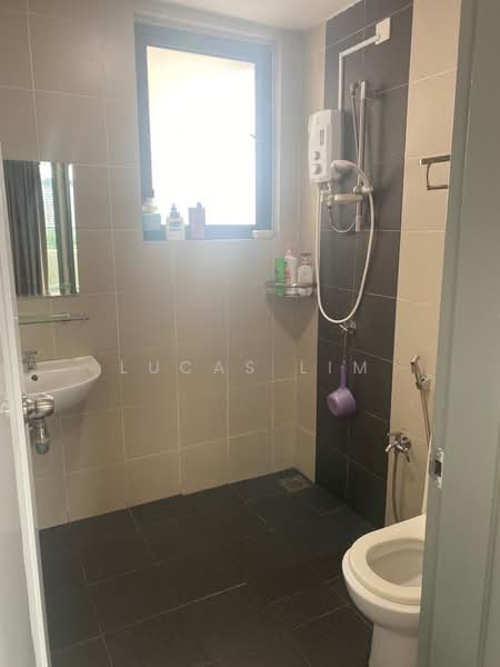 Kondominium untuk Dijual di Palace Court (Sri Istana) - Lucas Lim - Bathroom - PropertyGuru.com.my