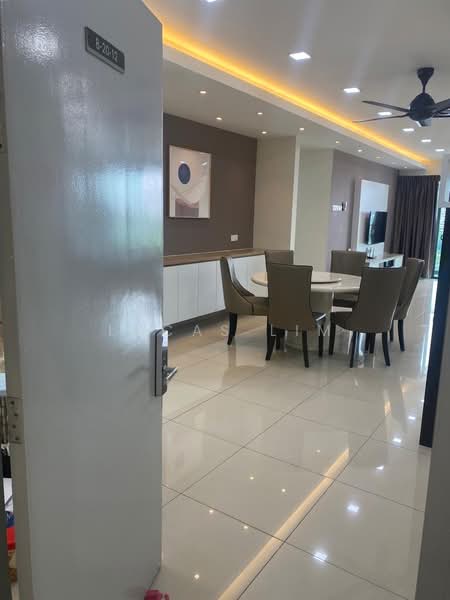 Kondominium untuk Dijual di Palace Court (Sri Istana) - Lucas Lim - Dining Room - PropertyGuru.com.my