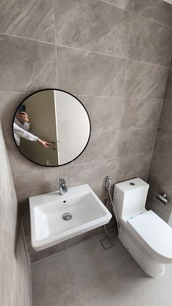 Service Residence for Rent at Quinn Residence - Kai Yin - Bathroom - PropertyGuru.com.my