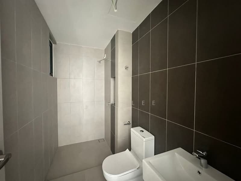 Apartment for Sale at Mutiara Hilltop - Paul Lee - Bathroom - PropertyGuru.com.my
