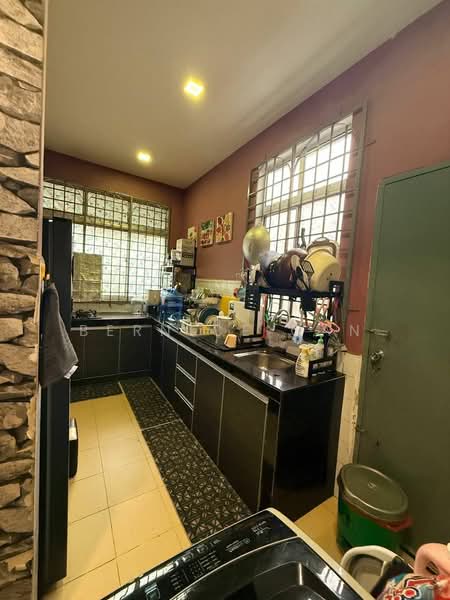 Rumah Teres 1 Tingkat untuk Dijual di Bandar Seri Alam (Masai) - Bernice Gan - Kitchen - PropertyGuru.com.my