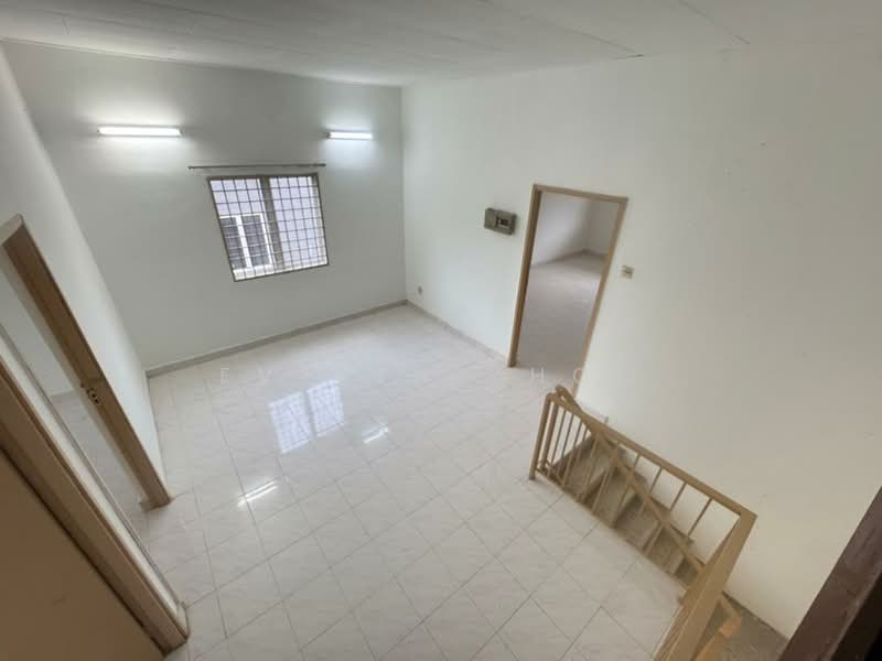 Rumah Teres 2 Tingkat untuk Dijual di Rawang (Selangor) - Evelyn Khoo - Hallway - PropertyGuru.com.my