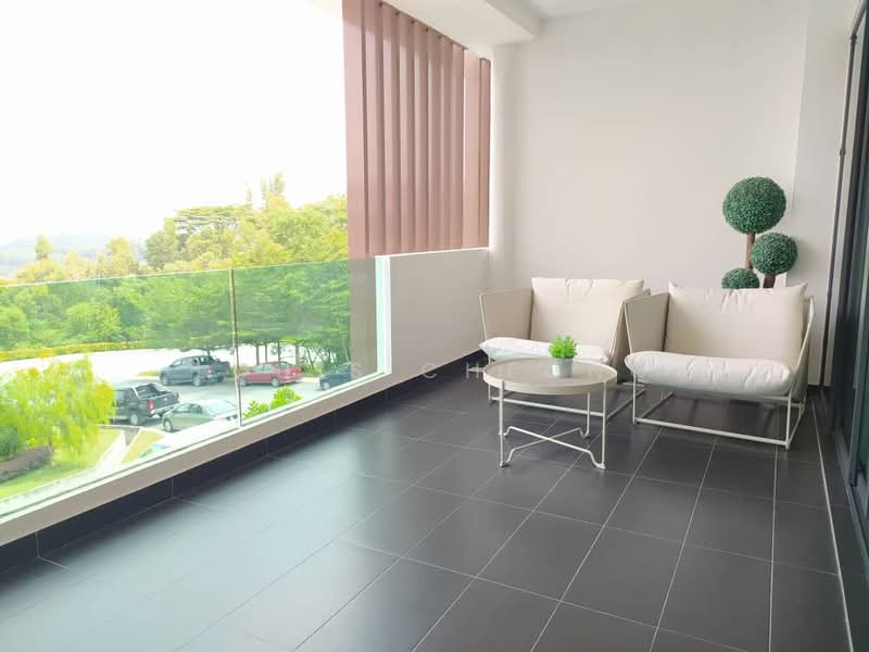 3-storey Terraced House for Sale in Selayang (Selangor) - Louis Cheong - Balcony - PropertyGuru.com.my